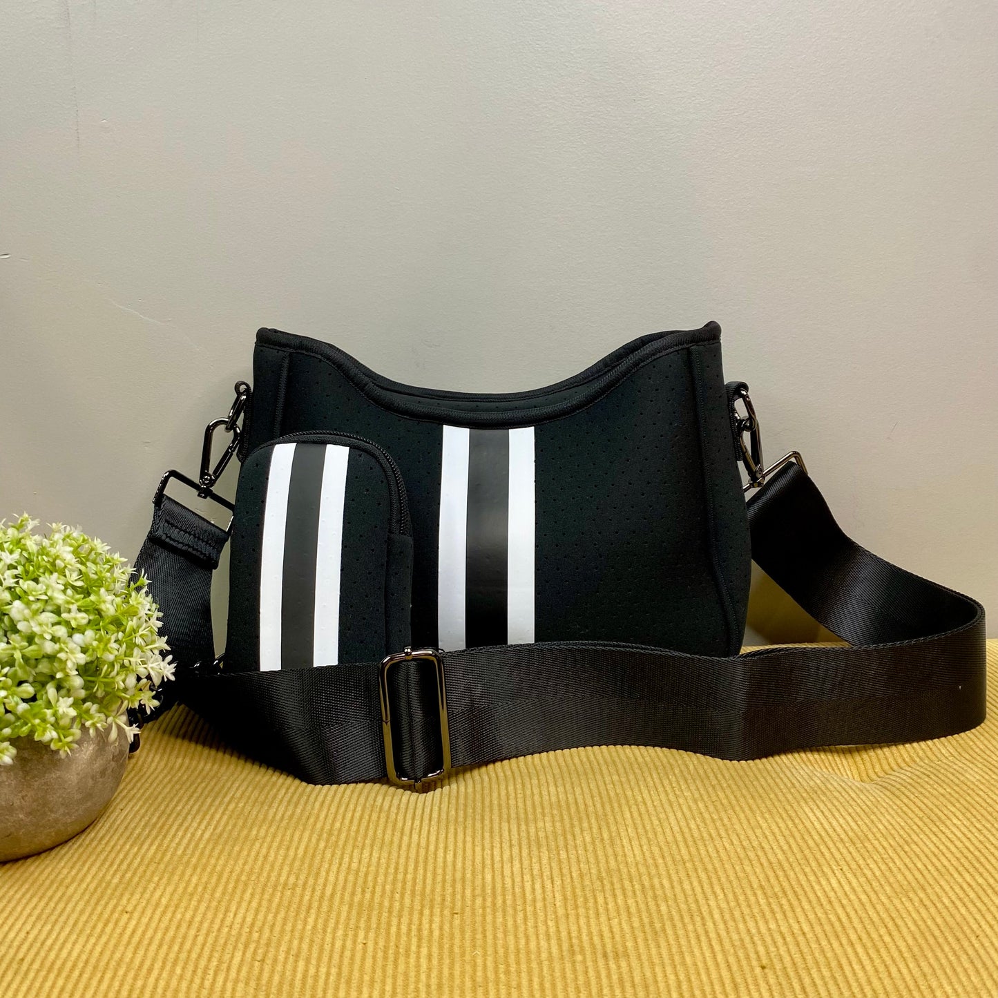 Neoprene Purse - Black